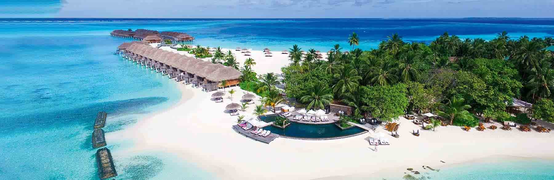 Constance Moofushi, Maldives