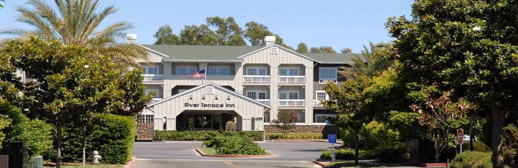 River Terrace Inn